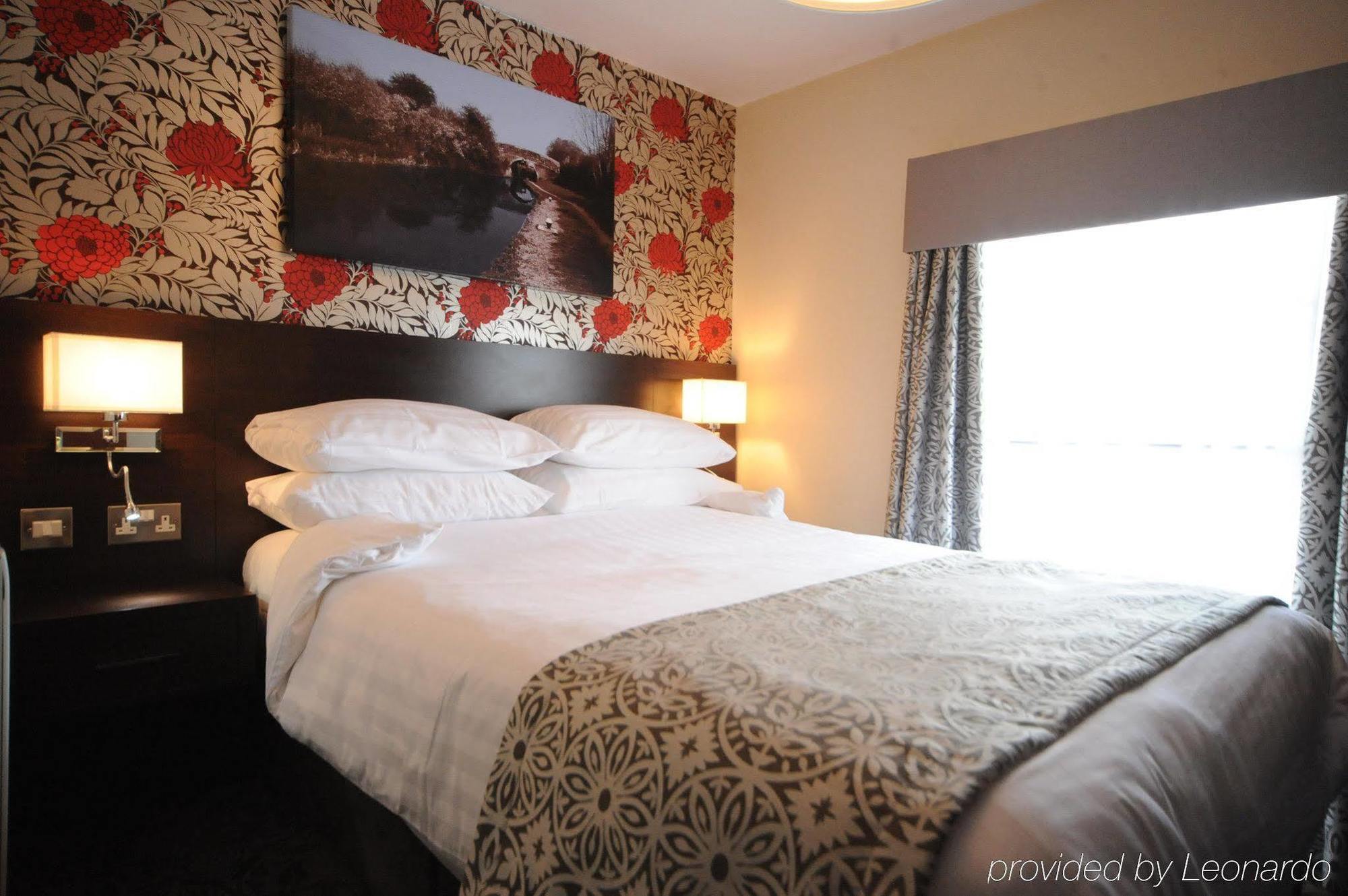 The Bull Hotel Стоуні-Стратфорд Екстер'єр фото