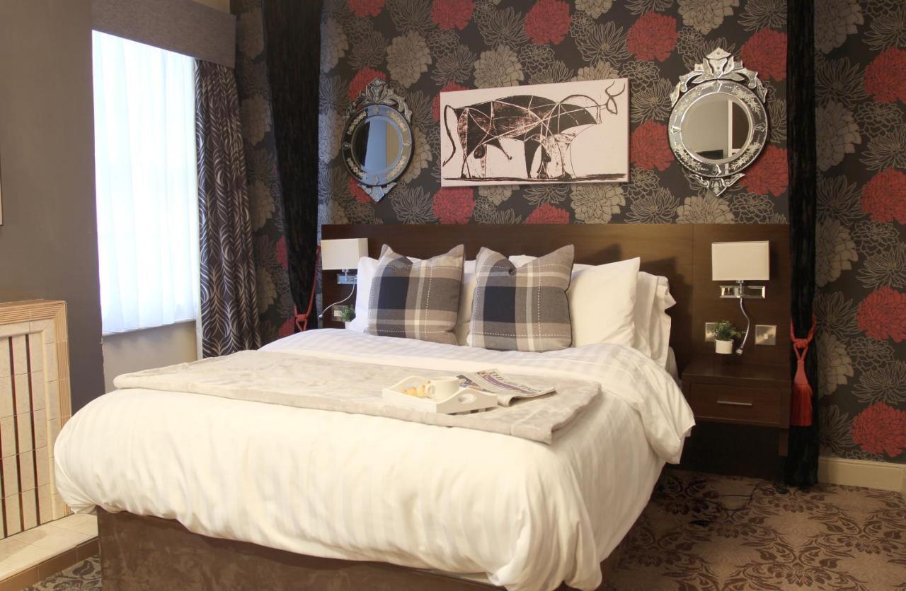 The Bull Hotel Стоуні-Стратфорд Екстер'єр фото